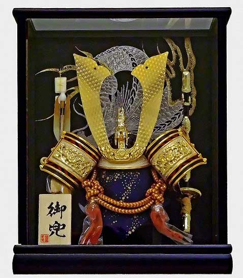 兜飾り7号銀竜:長鍬形兜ケース入り